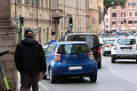 スマートと比較すると絶対的少数派であるものの、「トヨタiQ」もどっこい生きている。早くも生産終了後7年が経過した。