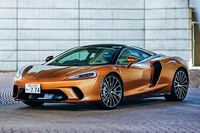 『CAR GRAPHIC』2020年3月号発売　最新のGTカーとコンパクトカーを特集