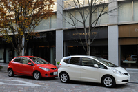 「マツダ・デミオ」（FF/CVT）vs「ホンダ・フィット」（FF/CVT）【試乗記】の画像