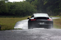 【テスト車のオプション装備】
フロアマット＝3万2000円／スポーツエグゾーストシステム＝46万円／シートヒーター＝8万3000円／ポルシェダイナミックシャシーコントロール（PDCC）＝56万8000円／カラークレストホイールキャップ＝3万円／タイヤプレッシャーモニターシステム＝11万4000円／20インチスポーツデザインホイール＝6万4000円／クルーズコントロール＝7万円／シートベンチレーション＝18万7000円／ポルシェダイナミックコーナリングライトシステム（PDLS）＝12万4000円／BOSEサウンドシステム＝25万円／ライトデザインパッケージ＝7万8000円／パワーステアリングプラス＝4万7000円／パークアシスト（前後）＝16万6000円／スポーツクロノパッケージ＝35万8000円／サンルーフ＝29万9000円／電動格納ドアミラー＝5万3000円／スポーツデザインステアリングホイール＝7万4000円／助手席ISO FIX＝3万2000円／アダプティブスポーツシートプラス＝57万8000円／自動防眩ミラー＝9万7000円