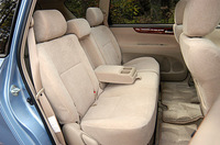 トヨタ・イプサム240u Gセレクション7人乗り FF（4AT）【ブリーフテスト】の画像