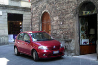 イタリア・シエナの街角にたたずむ初代「C3」。