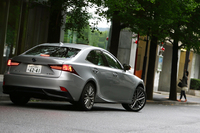 レクサスIS300h“バージョンL”（FR/CVT）【試乗記】の画像