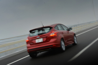 新型「フォーカス」には、低速走行時にレーザーセンサーを使って衝突を回避、または衝突被害を軽減する「アクティブ・シティ・ストップ」が備わる。
    