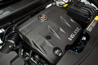 「キャデラックSRXクロスオーバー」が小変更の画像