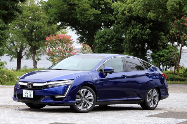 ホンダ・クラリティPHEV EX（FF）【試乗記】 その挑戦は誰がために - webCG
