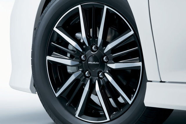 ステップワゴン　モデューロX　純正ホイール　ブルーアースRV ホンダ、専用装備満載の「ステップワゴン モデューロX」を発売