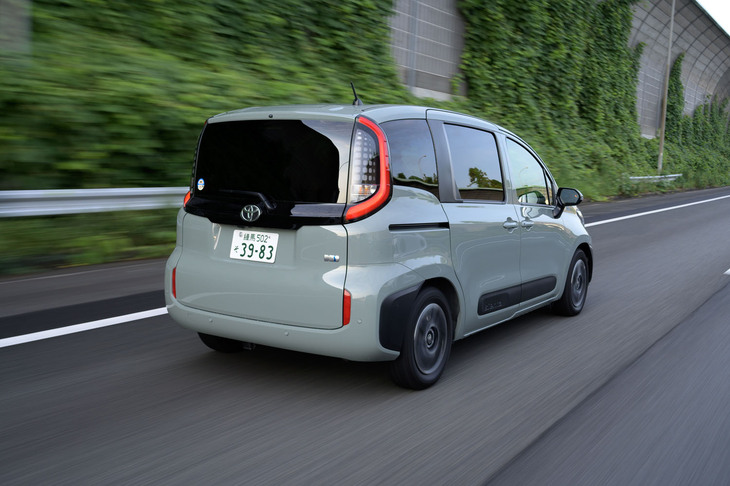 トヨタ・シエンタ ハイブリッドZ