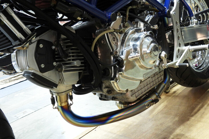 46Worksの手になる「ドゥカティM900モンスター」。