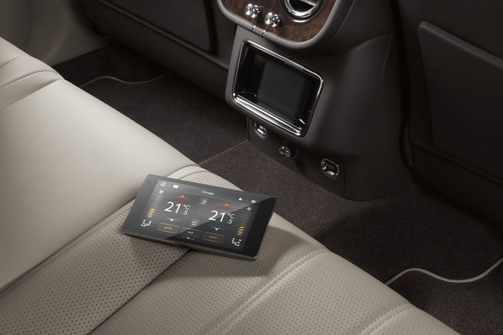 ベントレー・ベンテイガ（リアクライメートコントローラー）