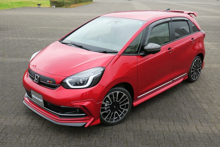 ホンダ・フィット リュクス 無限パーツ装着車（エクステリア）