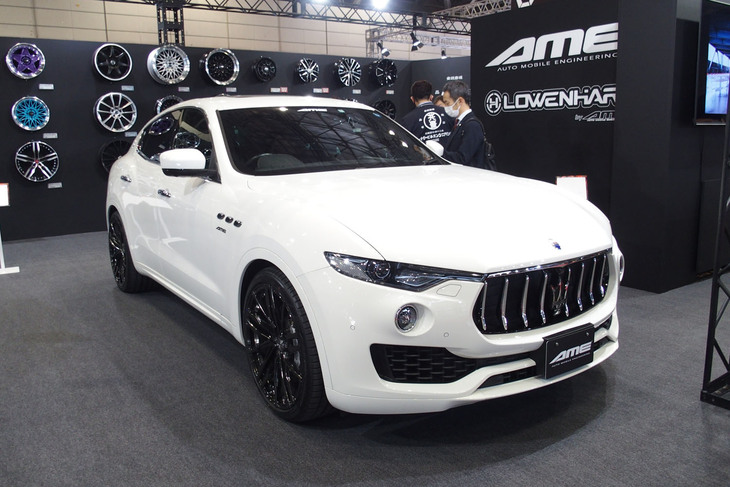 マセラティ・レヴァンテ