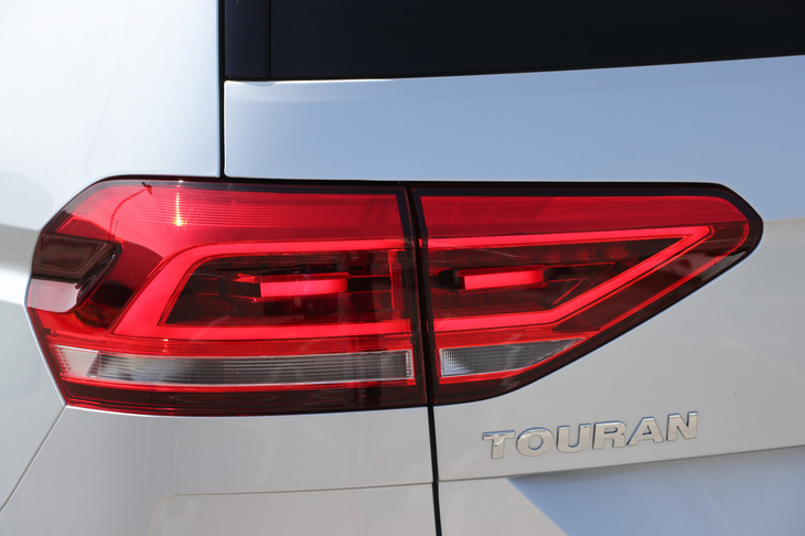 フォルクスワーゲン・ゴルフトゥーラン2.0 TDI SCR