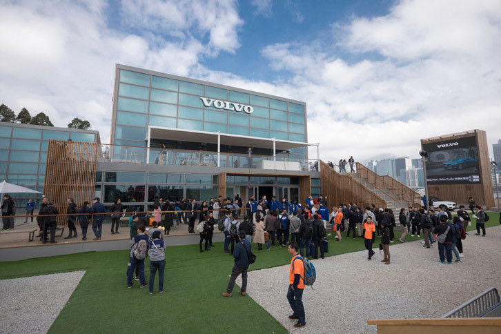 全11レグで競われる今回のボルボ・オーシャンレースだが、第4レグが終わった現段階でのレースビレッジの来場者数は40万人。ボルボパビリオンにも10万人が足を運んだという。