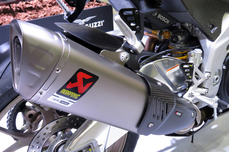 アプリリアRSV4 1100ファクトリー