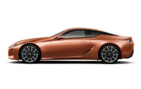 「レクサスLC500h“Sパッケージ”」。ボディーカラーは新規設定された「ソニックカッパー」。