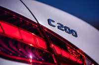 試乗車は1.5リッター直4ターボエンジンにマイルドハイブリッドシステムを組み合わせた「C200アバンギャルド」。車両本体価格は654万円だが、今回の試乗車は「ベーシックパッケージ」や「AMGライン」などのオプションが装着されており、車両価格は726万4000円となる。