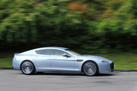 「シャドーエディション」には3モード（ノーマル／スポーツ／トラック）のアダプティブダンピングシステムが標準で備わる。