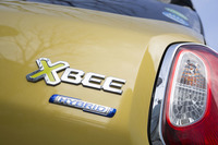 現時点におけるラインナップは「ハイブリッドMZ」「ハイブリッドMX」の2グレード。パワープラントは、1リッター直3ターボエンジンとトルコン式6段ATの組み合わせのみとなっている。