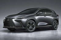 一段と塊感が強調された新型「NX」のエクステリア。「艶（つや）やかな造形」とも表現されている。