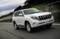 2.7リッター直4ガソリンエンジン車の燃費が8.8～9.0km/リッターなのに対し、ディーゼル車の燃費は11.2～11.8km/リッターとなっている（いずれもJC08モード）。