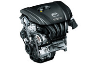 2リッター直噴ガソリンエンジンの「SKYACTIV-G」。