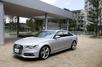 アウディS6（4WD/7AT）／S8（4WD/8AT）【試乗記】の画像