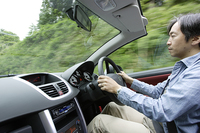 ジャーナリストの生方聡