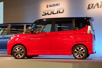 「ソリオ バンディット」には、ルーフを黒で塗装した「ブラック2トーンルーフ」もオプションで用意される。