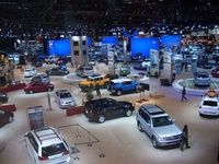 最近の北米内自動車ショーは徐々にだが、派手さが減り地味系な展示が多くなった。米経済、今後
の進展が気にかかる。