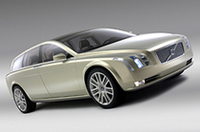 
	【写真上】新型「S40」
	【写真下】「VCC（バーサティリティ・コンセプト・カー）」
	 