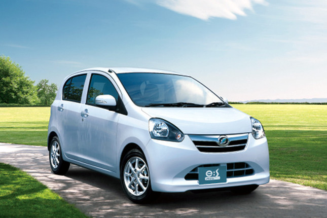 「ダイハツ・ミラ イース」