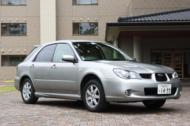【スペック】全長×全幅×全高＝4455×1695×1470mm／ホイールベース＝2525mm／車重＝1230kg／駆動方式＝FF／1.5リッター水平対向4SOHC16バルブ（100ps／5200rpm、14.5kgm／4000rpm）／価格＝145万9500円（テスト車＝153万8250円）