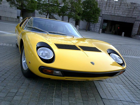 第181回：スーパーカーとは刷り込みである！「ランボルギーニ・ミウラ