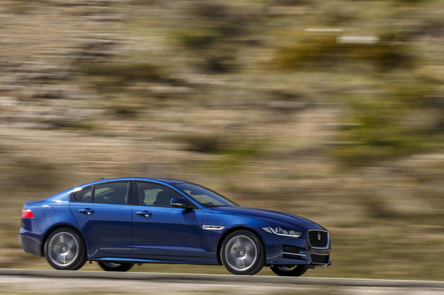 ジャガーXE 2.0（FR/8AT）／XE 3.0（FR/8AT）／XE 2.0ディーゼル（FR