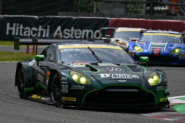 GT300クラスでは、予選トップのNo.777 D'station Vantage GT3（藤井誠暢／チャーリー・ファグ）が勝利した。