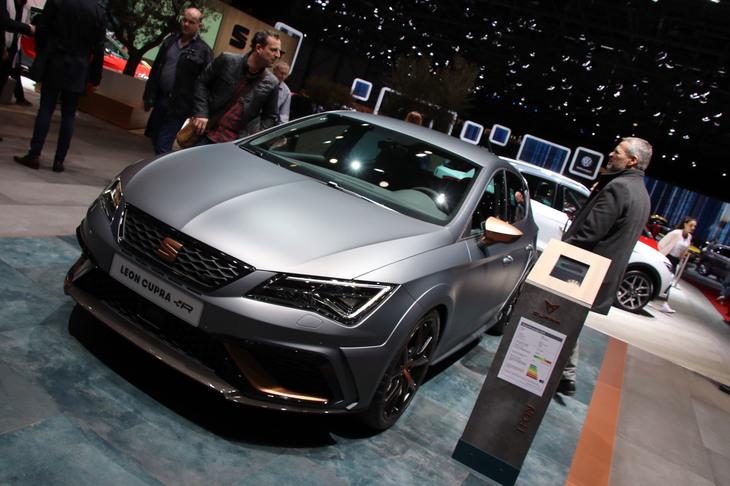 「セアト・レオン クプラ」。2018年3月のジュネーブショーにて。