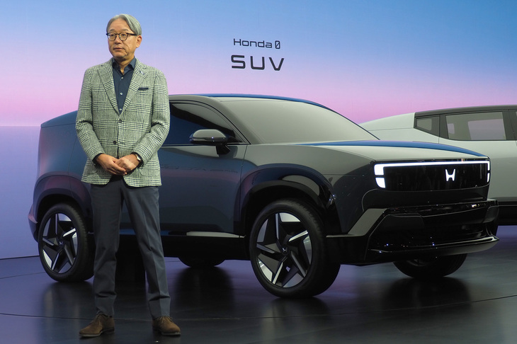 ホンダのプレスカンファレンスより、コンパクトSUVの「Honda 0 α」。今回のショーで世界初公開された。