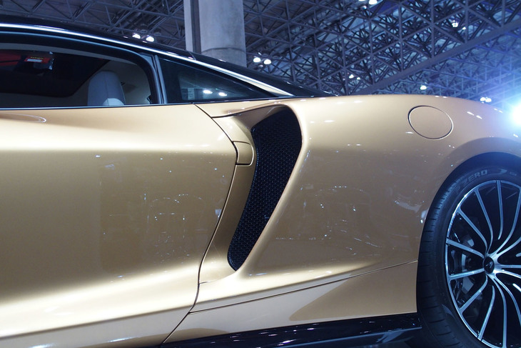 マクラーレンGT