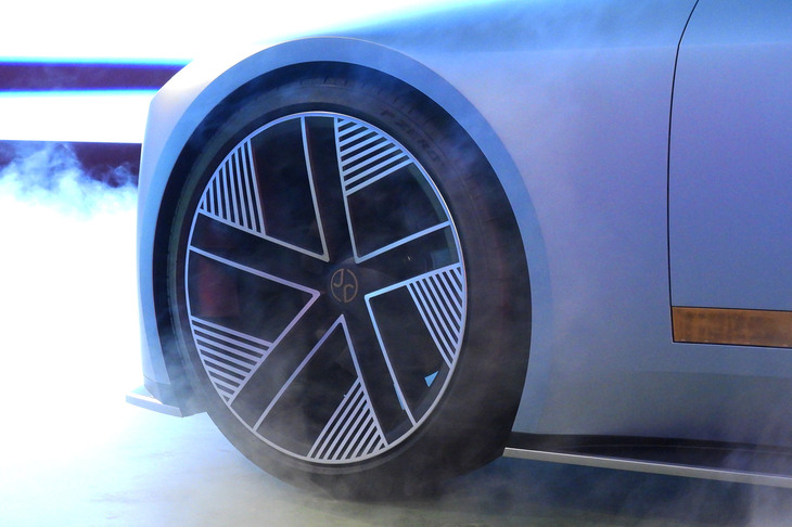 ジャガー・タイプ00