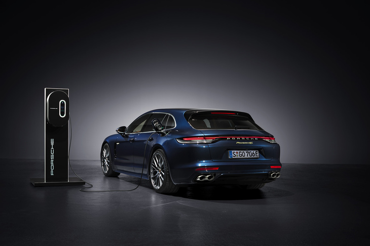 パナメーラ4S Eハイブリッド