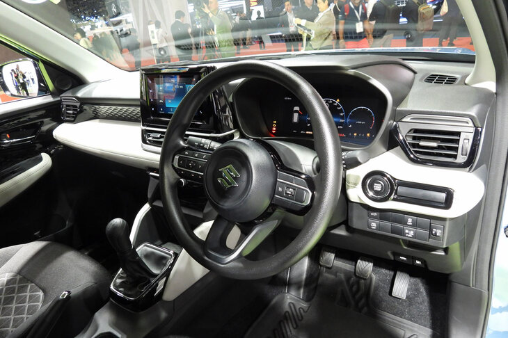 スズキ・ビクトリス（CNG＜圧縮天然ガス＞／CBG＜圧縮バイオメタンガス＞仕様）