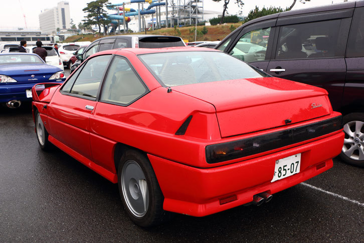 唯一無二なスタイルを持つ「ステルビオ」。リアスタイルも実に個性的だ。