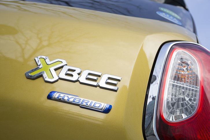 現時点におけるラインナップは「ハイブリッドMZ」「ハイブリッドMX」の2グレード。パワープラントは、1リッター直3ターボエンジンとトルコン式6段ATの組み合わせのみとなっている。