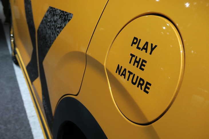 三菱eKクロス ワイルドビーストコンセプト