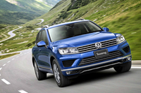 VWがSUV「トゥアレグ」を改良、安全装備を強化