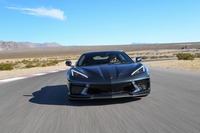 クローズドコースでの試乗は、「コルベット」のオーナーズスクールも催される、スプリングマウンテンのサーキットにて行われた。