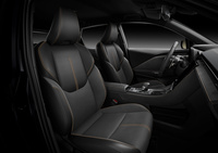 「COOL」グレードのインテリア。