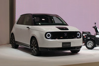 欧州では2020年夏にもデリバリーが始まるという「ホンダe」。