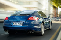 ポルシェ、「パナメーラSハイブリッド」を出展【ジュネーブショー2011】の画像